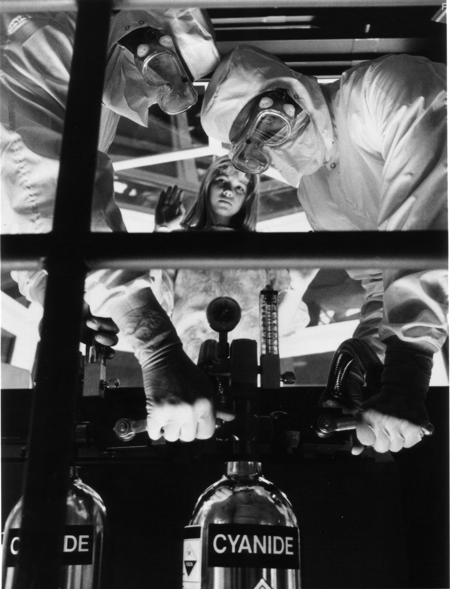 Michelle Williams in Особь (1995)