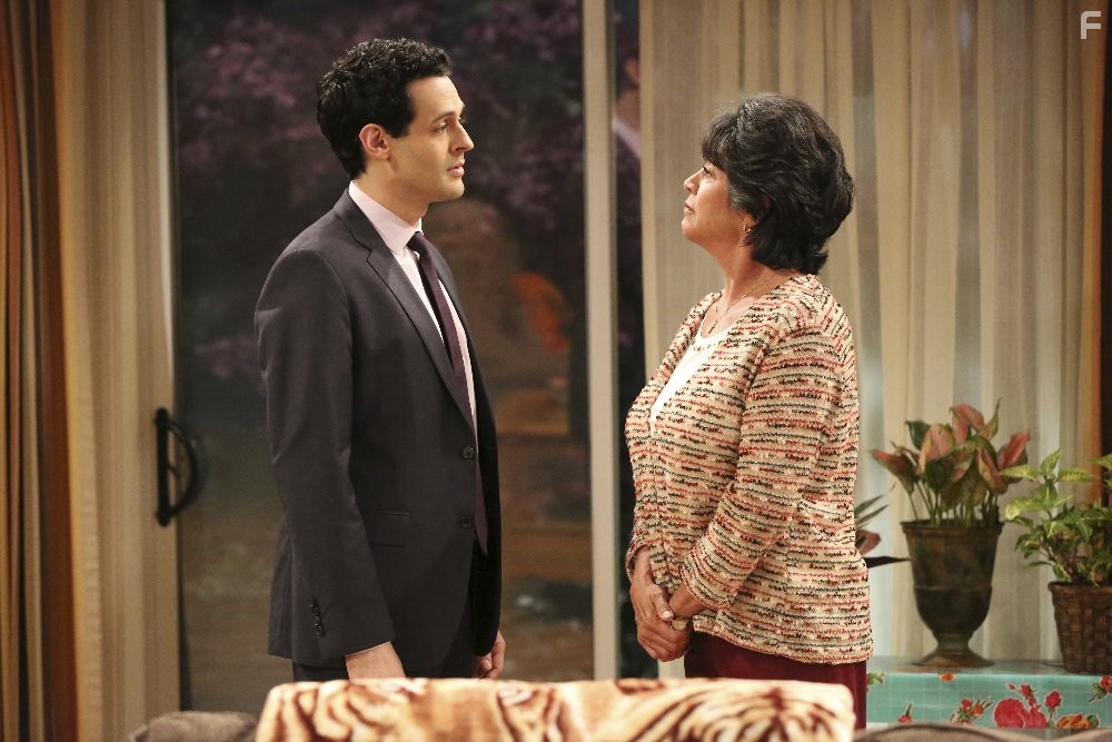 Terri Hoyos and Andrew Leeds in Cristela (2014)