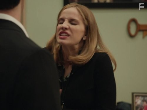 Anna Chlumsky in YИП (2012)