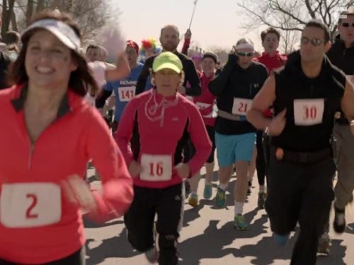 Julia Louis-Dreyfus in YИП (2012)