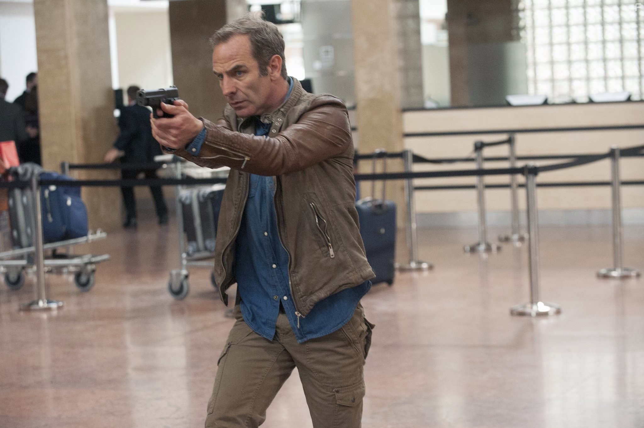 Robson Green in Ответный удар (2010)