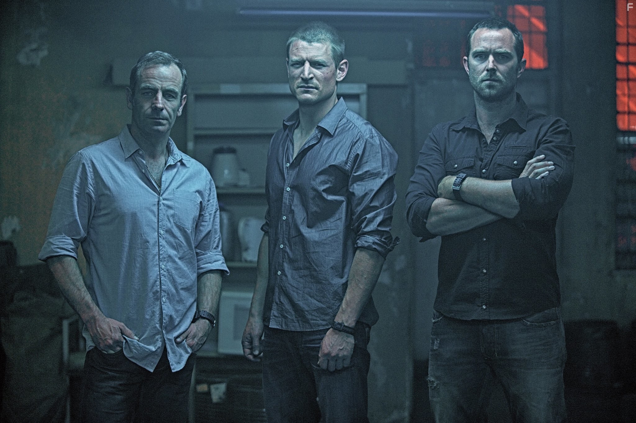Robson Green, Sullivan Stapleton, and Philip Winchester in Ответный удар (2010)