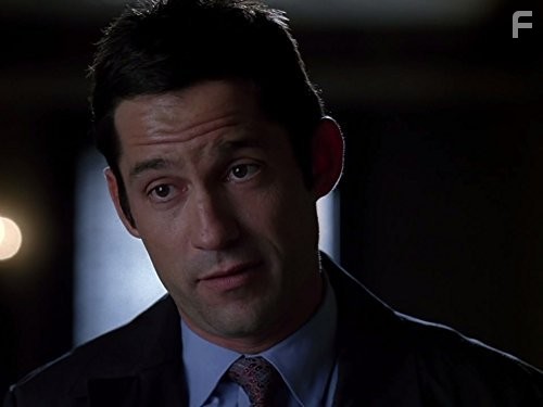 Enrique Murciano in Без следа (2002)