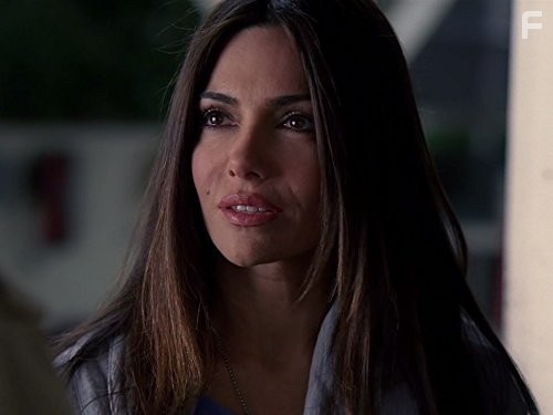 Vanessa Marcil in Без следа (2002)
