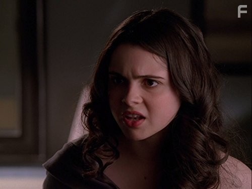 Vanessa Marano in Без следа (2002)