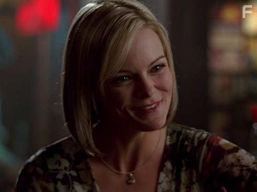 Martha Madison in Без следа (2002)