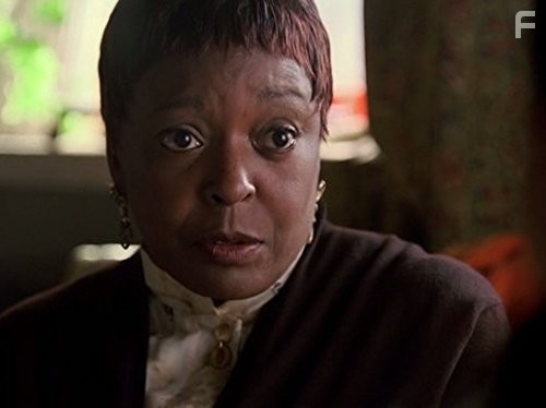L. Scott Caldwell in Без следа (2002)