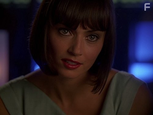 Wendy Glenn in Без следа (2002)