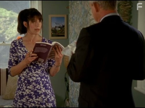 Caroline Catz and Martin Clunes in Доктор Мартин (2004)
