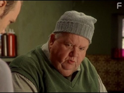 Ian McNeice in Доктор Мартин (2004)