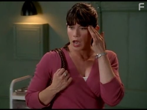 Caroline Catz in Доктор Мартин (2004)