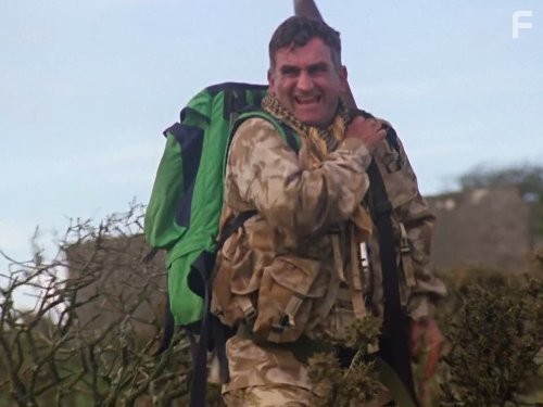 John Marquez in Доктор Мартин (2004)