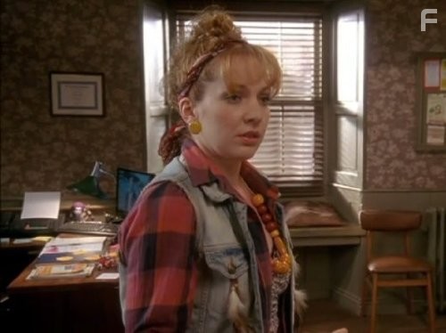Katherine Parkinson in Доктор Мартин (2004)
