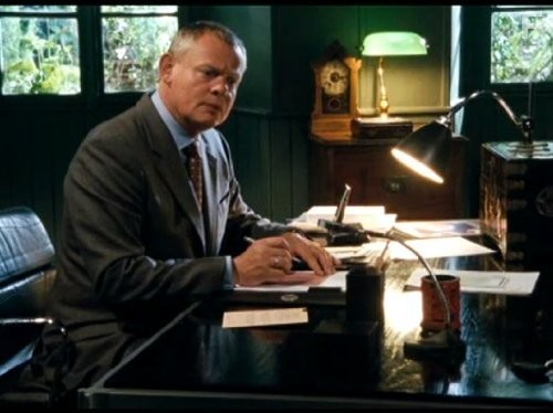 Martin Clunes in Доктор Мартин (2004)