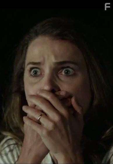 Мрачные небеса (2013)