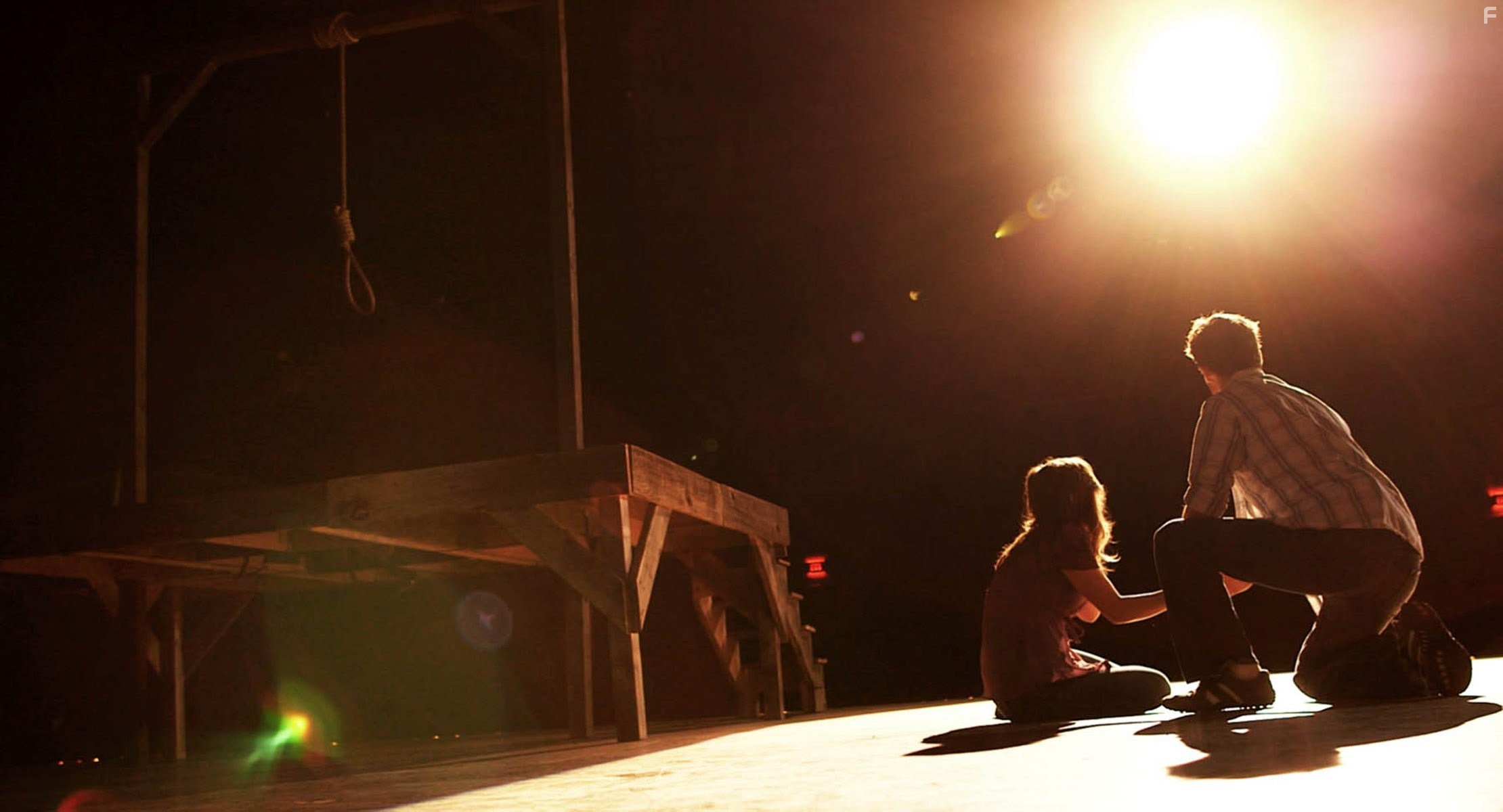 Reese Mishler and Pfeifer Brown in Виселица (2015)