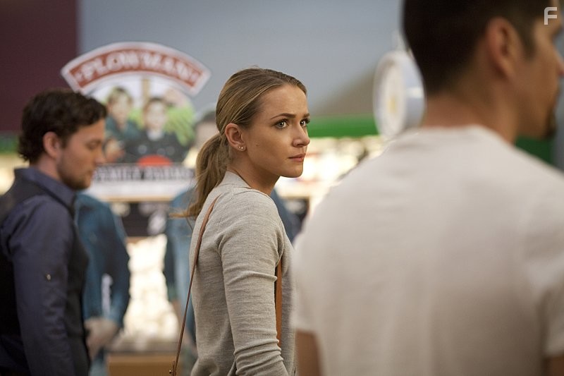 Shantel VanSanten in Посланники (2015)