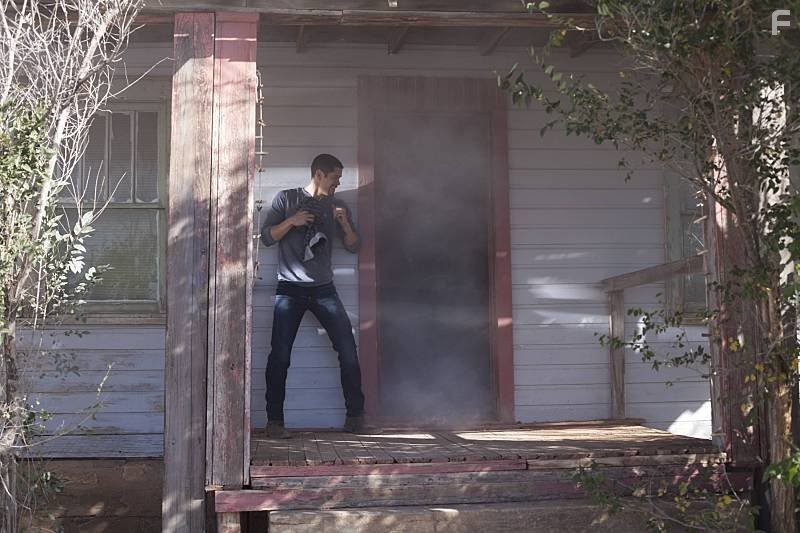 JD Pardo in Посланники (2015)