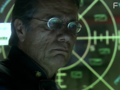 Edward James Olmos in Звездный крейсер Галактика (2004)