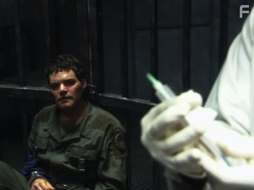 Aaron Douglas in Звездный крейсер Галактика (2004)