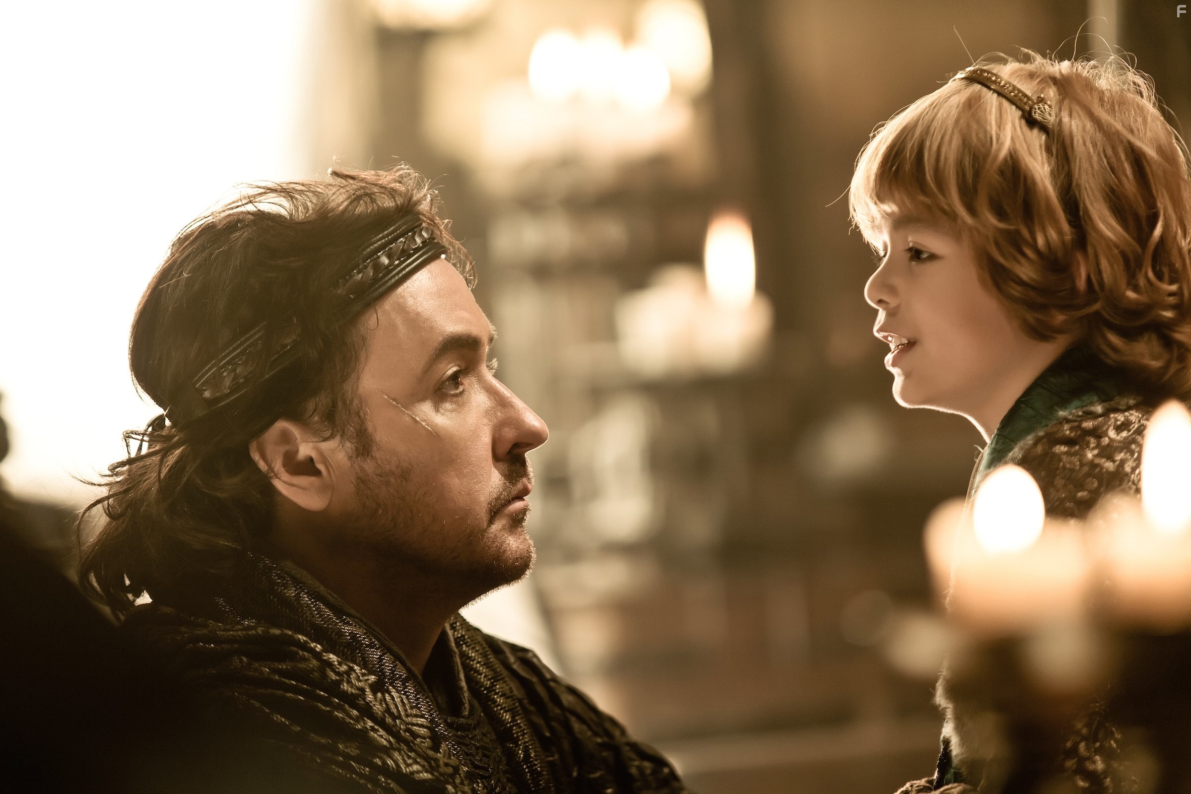 John Cusack and Jozef Waite in Меч дракона (2015)