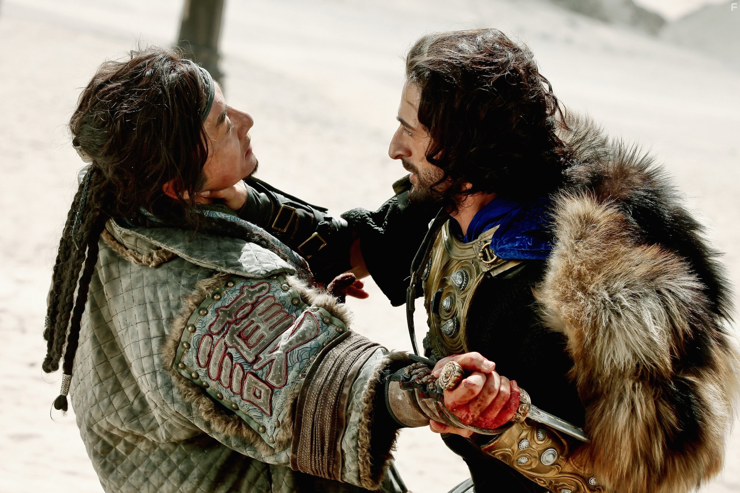 Jackie Chan and Adrien Brody in Меч дракона (2015)