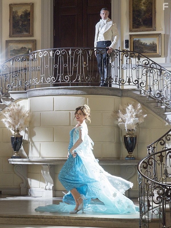 Steve Coogan and Kathryn Hahn in Типа счастье (2015)