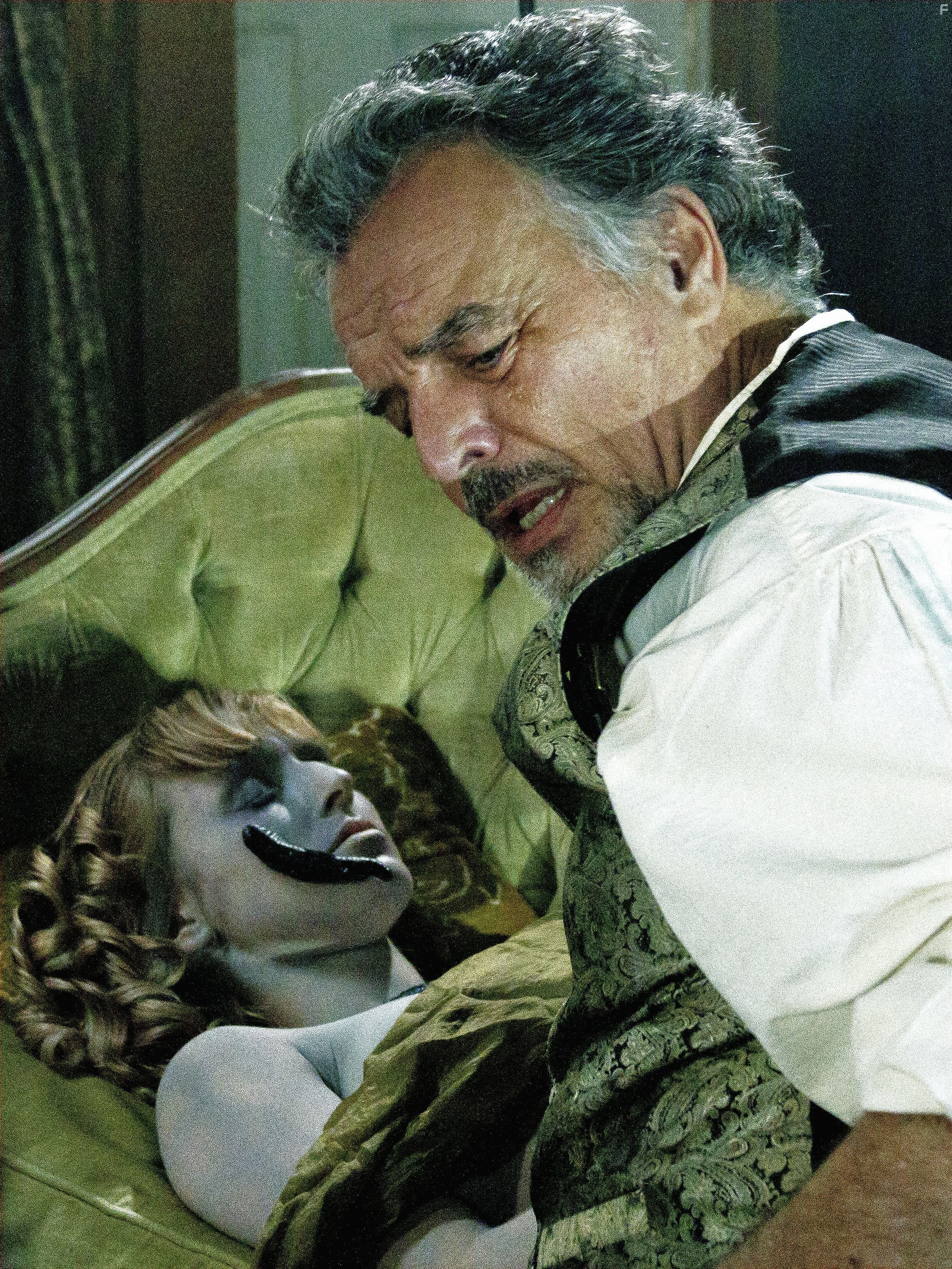 Ray Wise as Wenton Davis in Dead Still