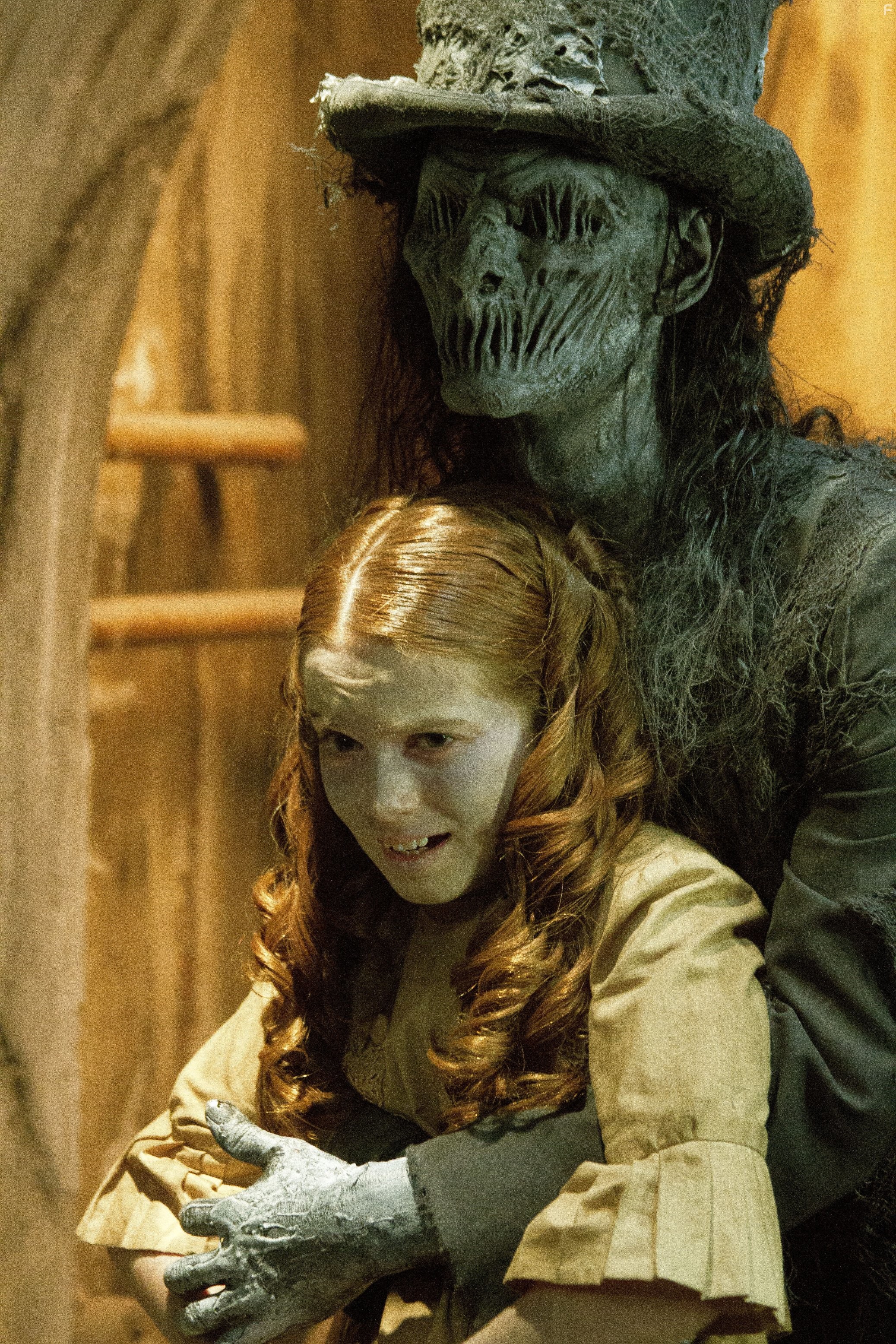 Всё ещё мертвы (2014)