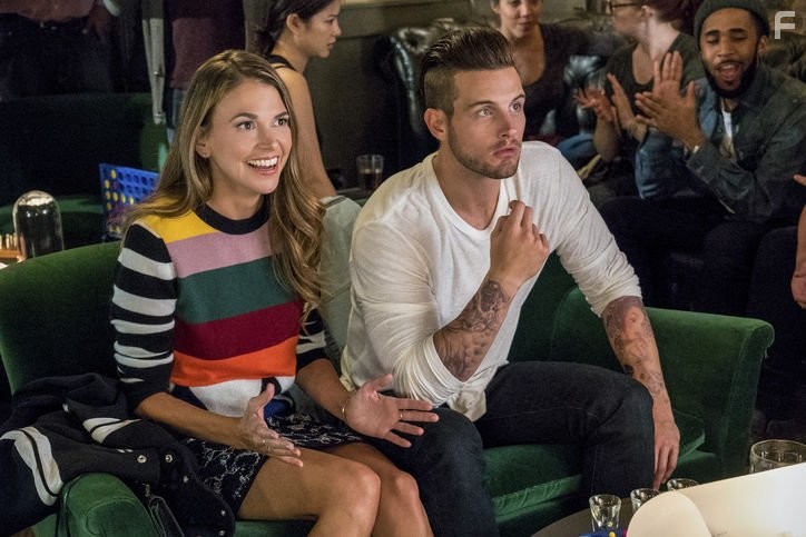 Sutton Foster and Nico Tortorella in Юная (2015)