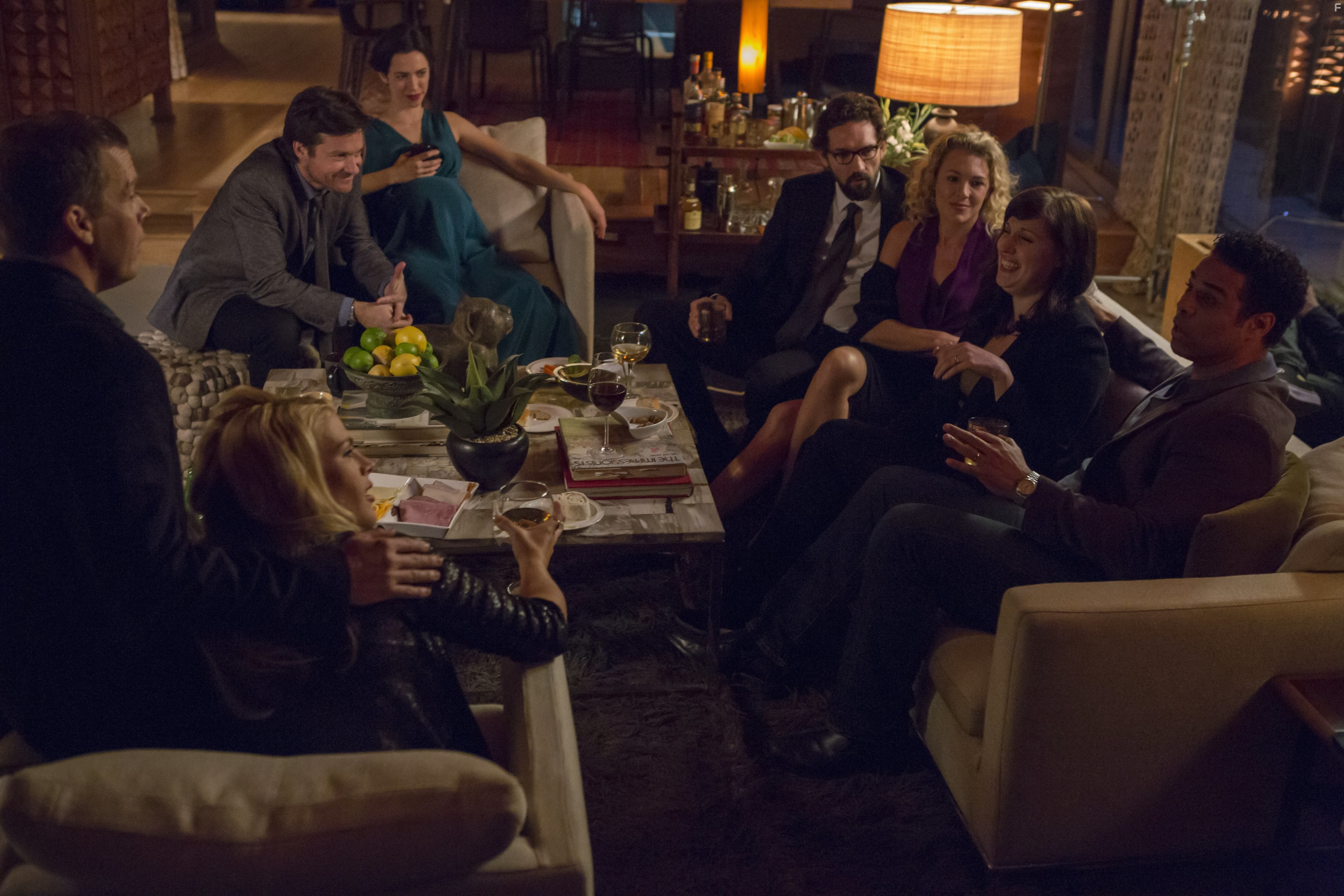 Jason Bateman, Nash Edgerton, Busy Philipps, Tim Griffin, Rebecca Hall, Adam Lazarre-White, Mirrah Foulkes, and Allison Tolman in Подарок (2015)
