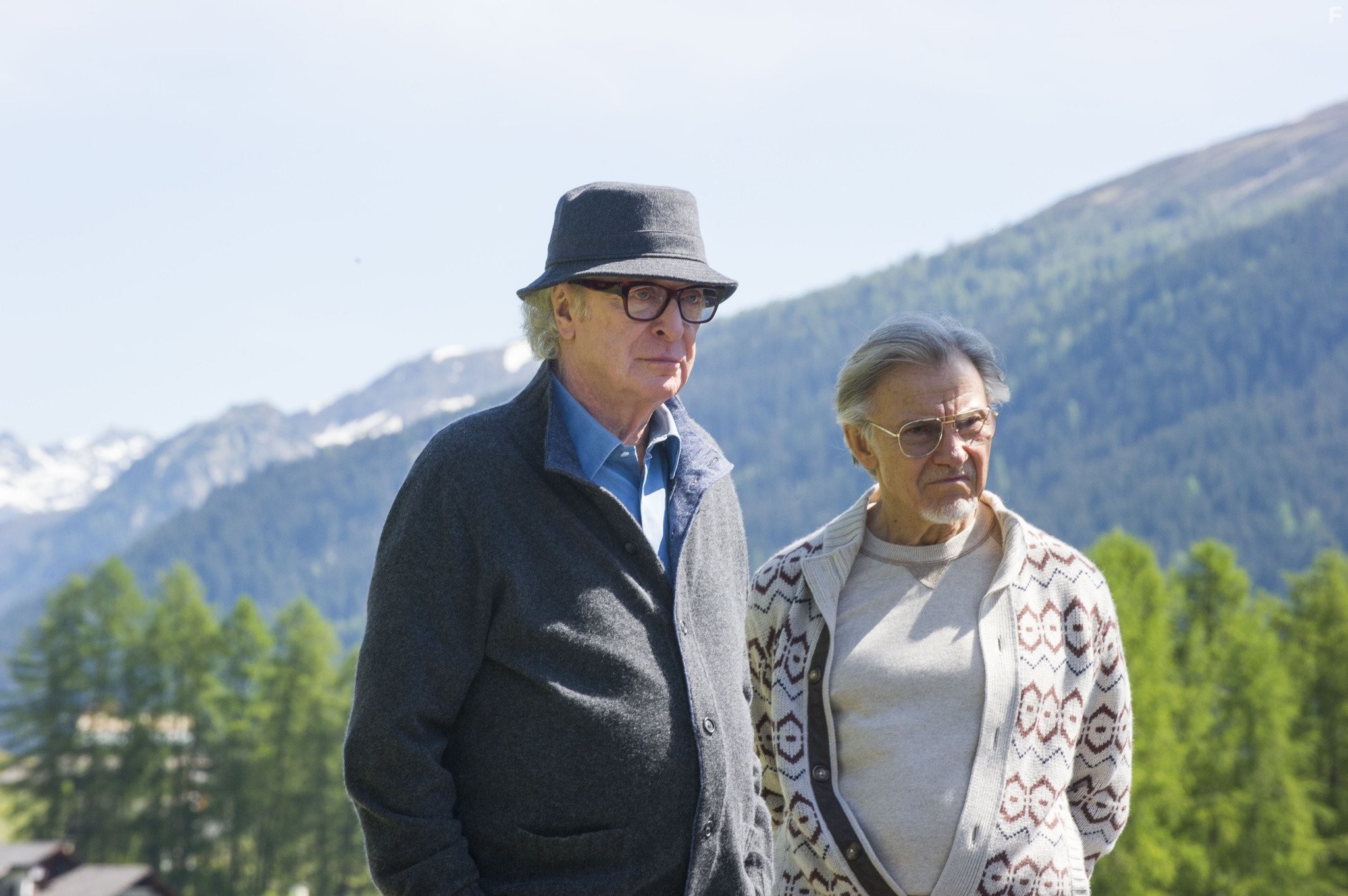 Harvey Keitel and Michael Caine in Молодость (2015)
