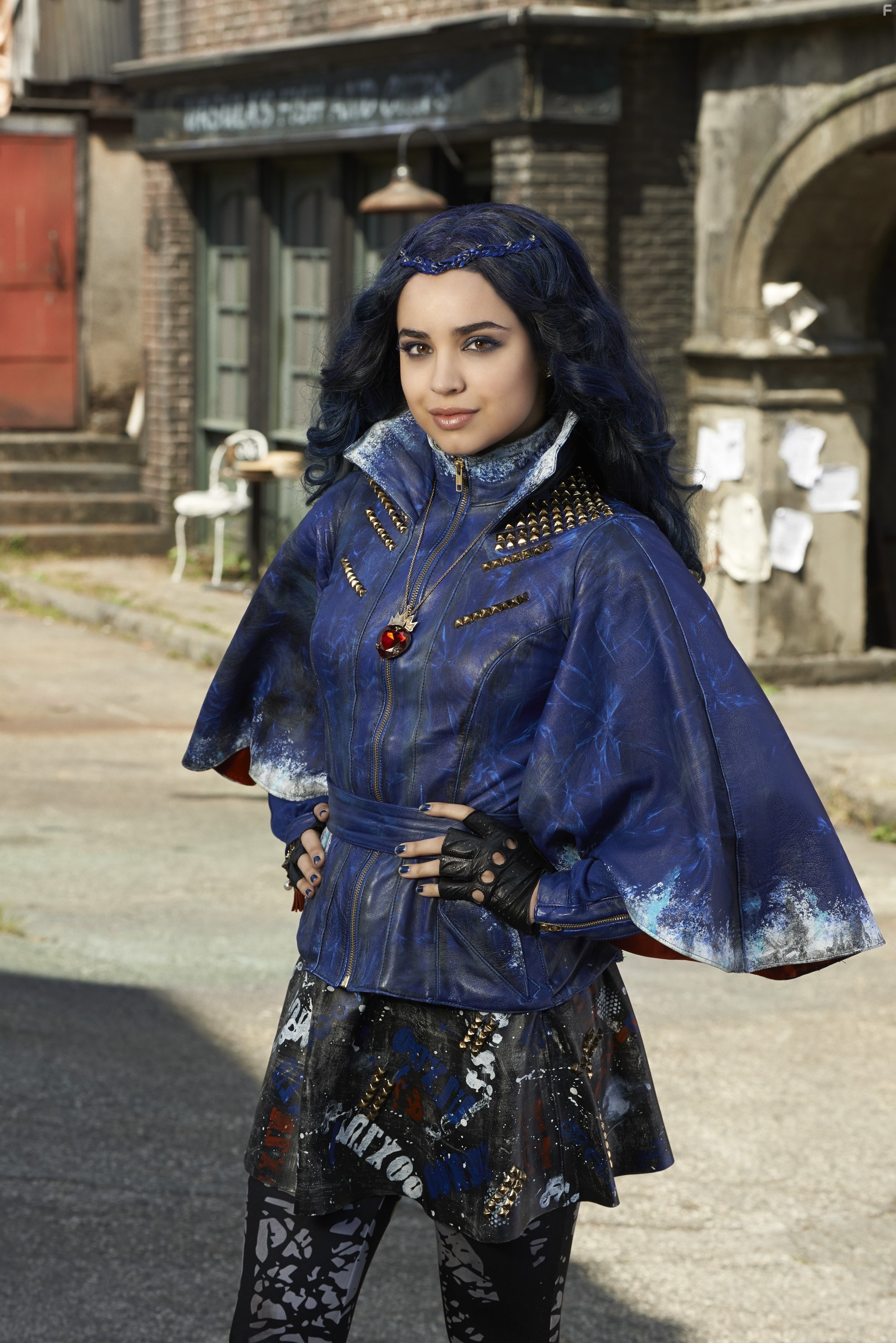 Sofia Carson in Наследники (2015)