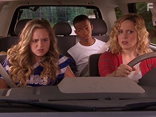 Annie Tedesco, Coy Stewart, and Brec Bassinger in Bella and the Bulldogs (2015)
