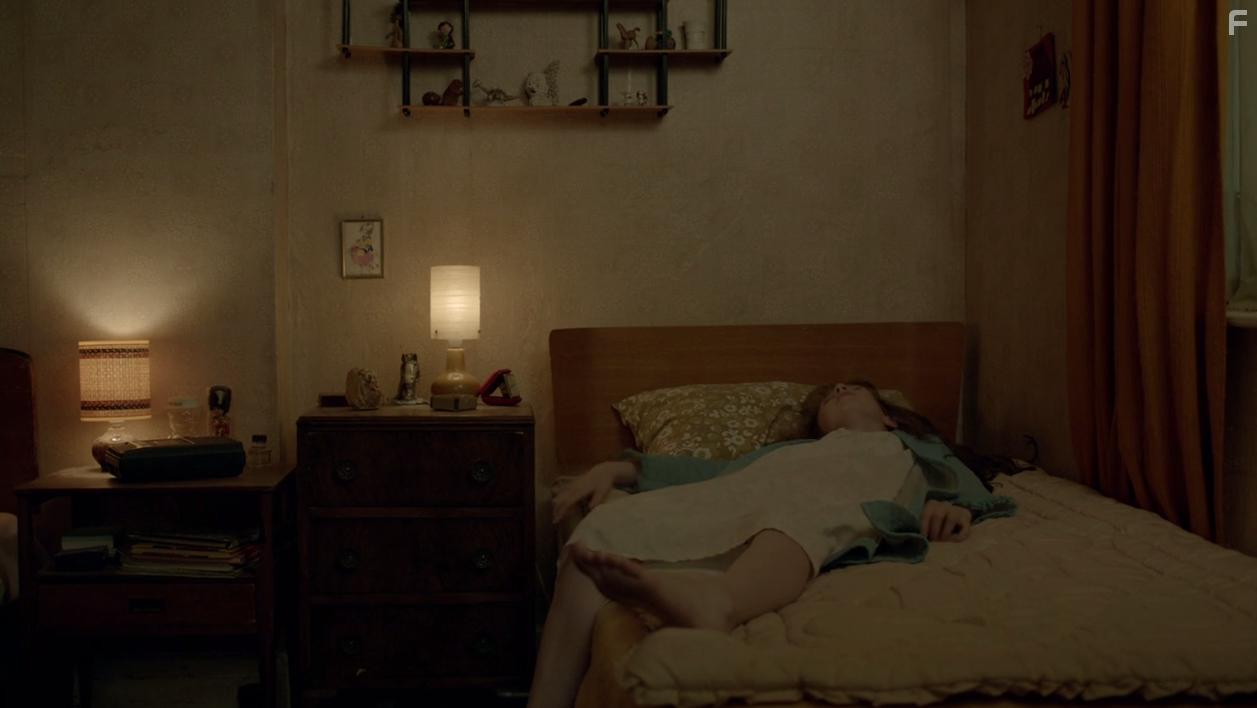 Eleanor Worthington-Cox in The Enfield Haunting (2015)