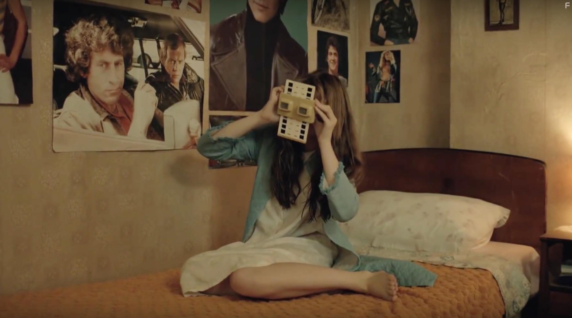 Eleanor Worthington-Cox in The Enfield Haunting (2015)