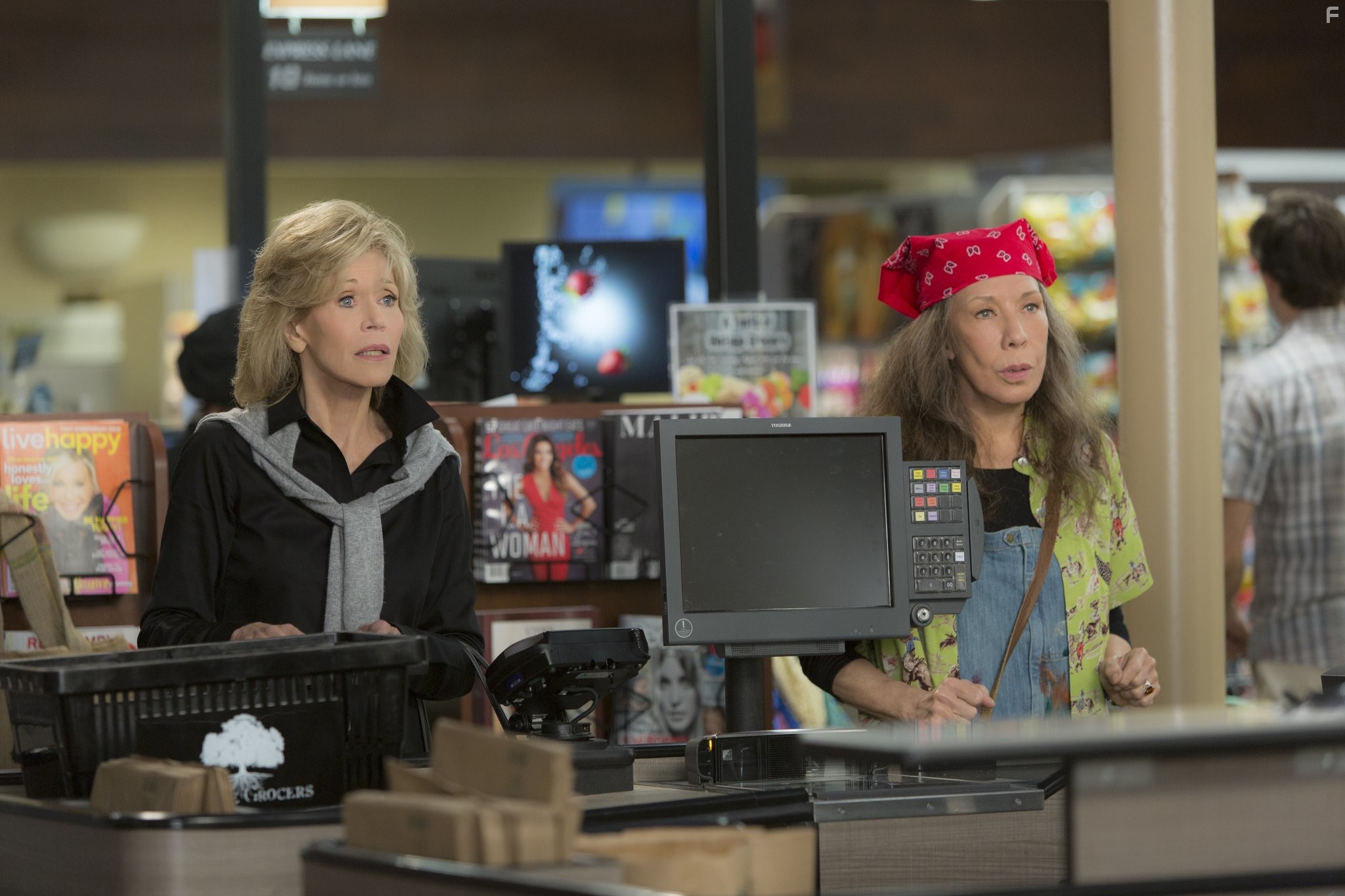 Jane Fonda and Lily Tomlin in Грейс и Фрэнки (2015)