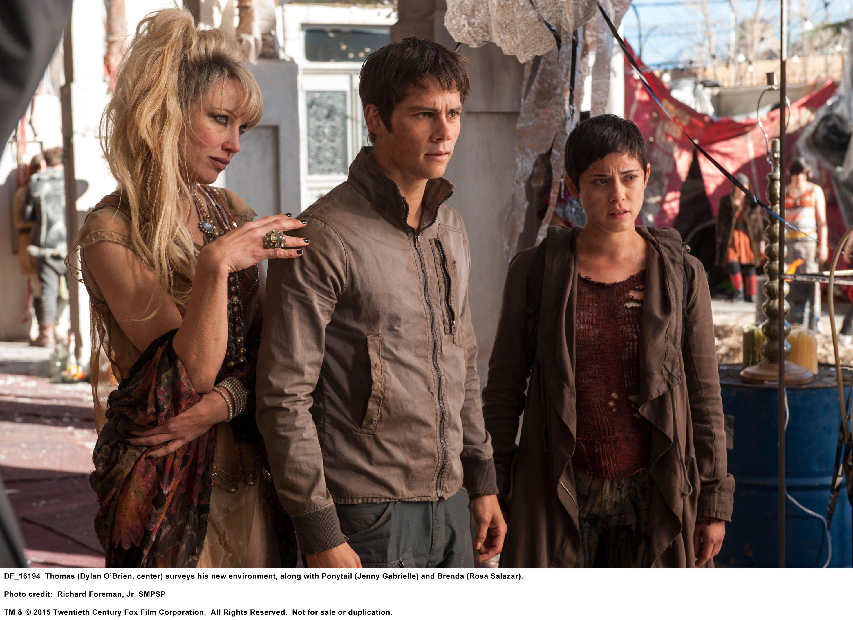 Jenny Gabrielle, Dylan O'Brien, and Rosa Salazar in Maze Runner: The Scorch Trials (2015)