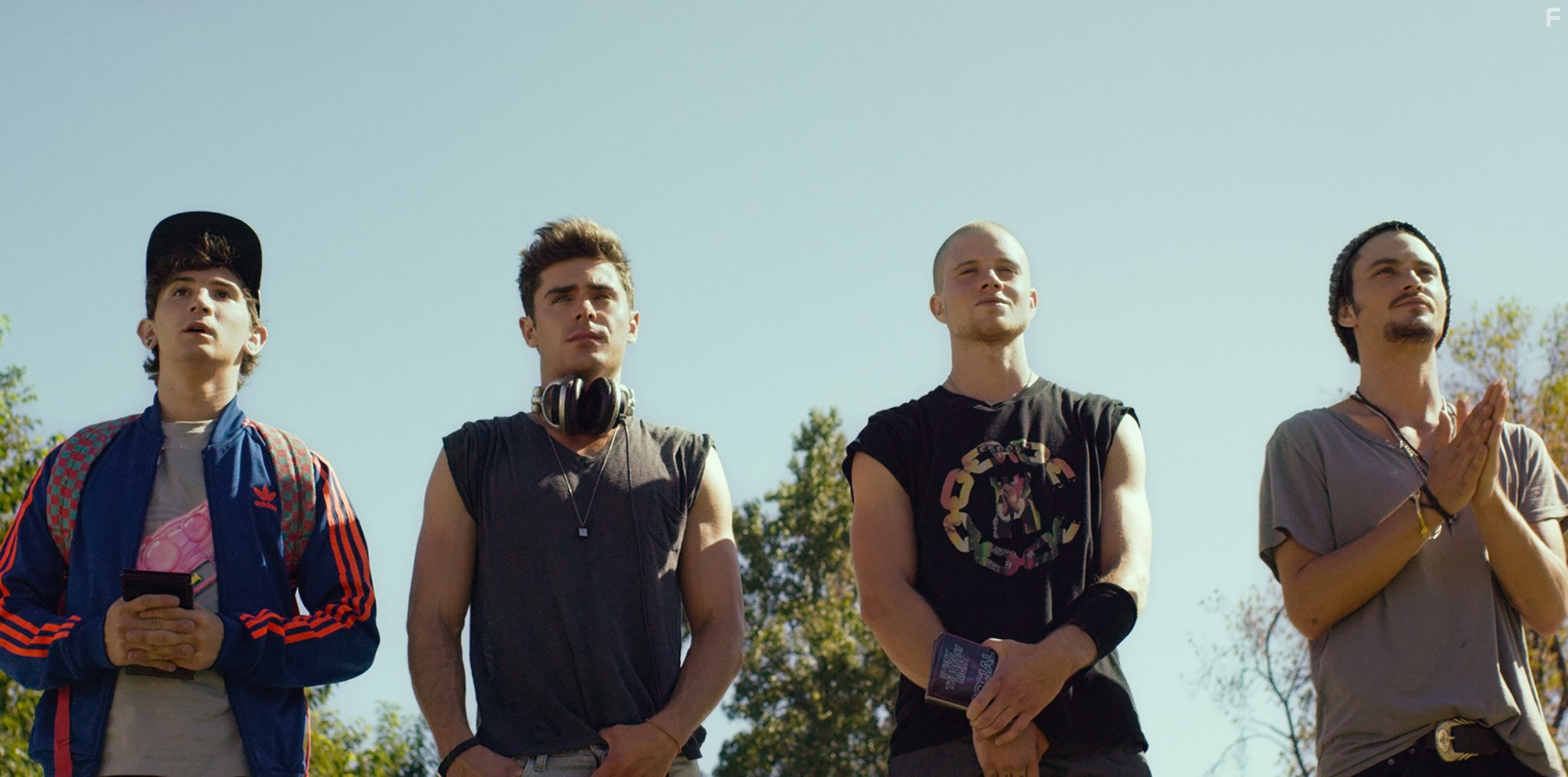 Zac Efron, Shiloh Fernandez, Alex Shaffer, and Jonny Weston in 128 ударов сердца в минуту (2015)