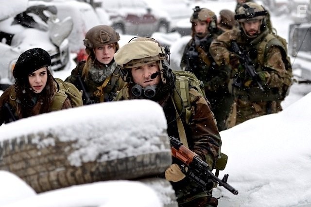 Amber Marshall, Jason Cermak, Holly Deveaux, Graham Scott Littlefield, and Lara Zaluski in Mutant World (2014)