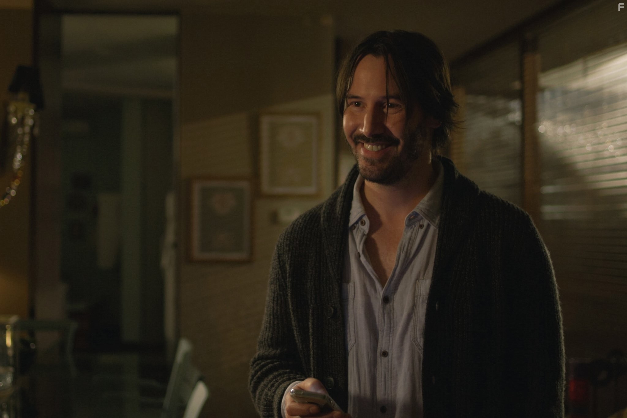 Keanu Reeves in Кто там (2015)