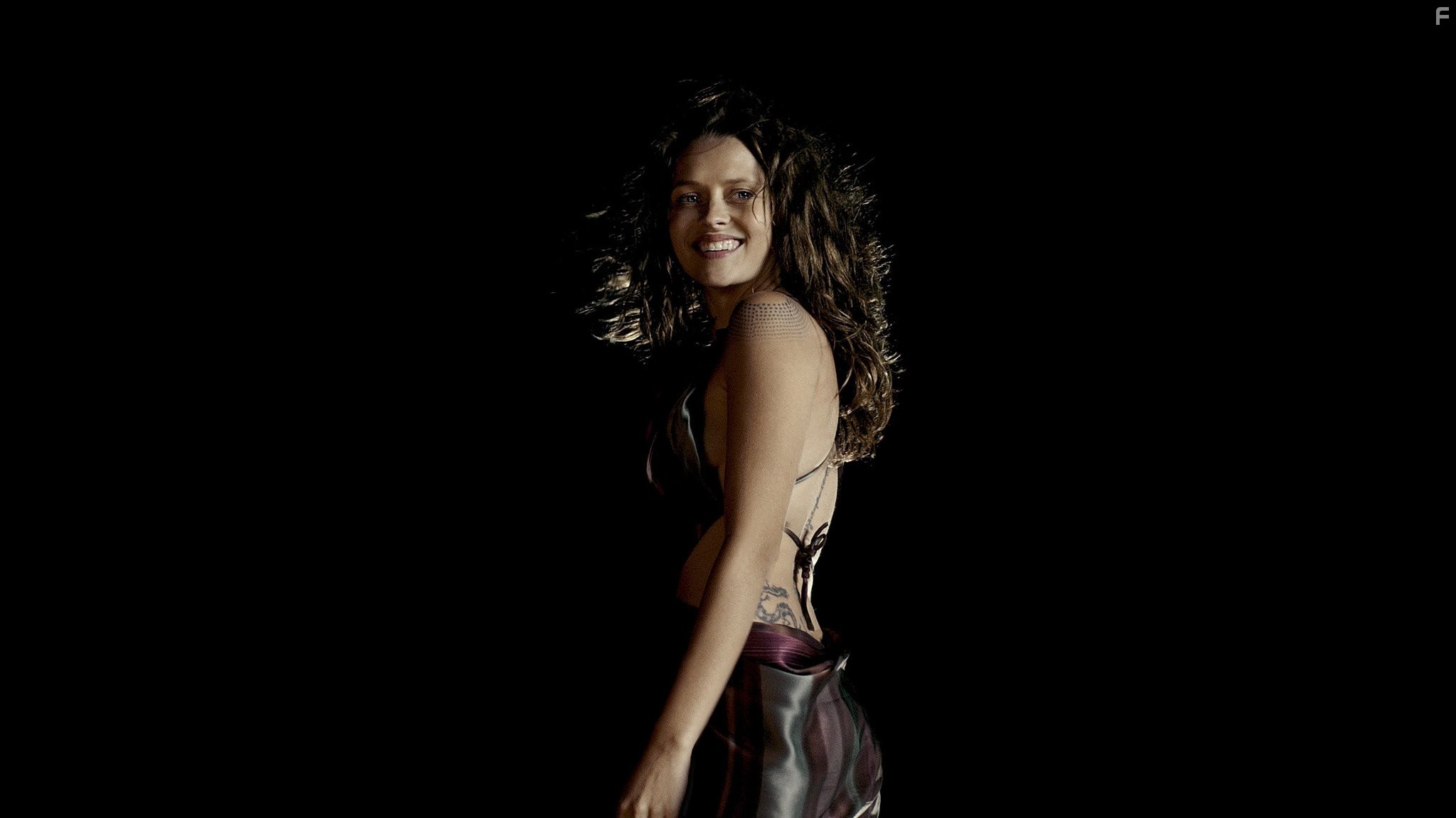 Teresa Palmer in На гребне волны (2015)