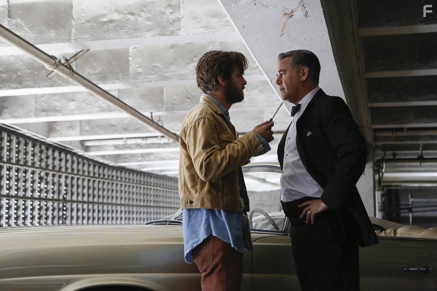 Spencer Garrett and Gethin Anthony in Водолей (2015)