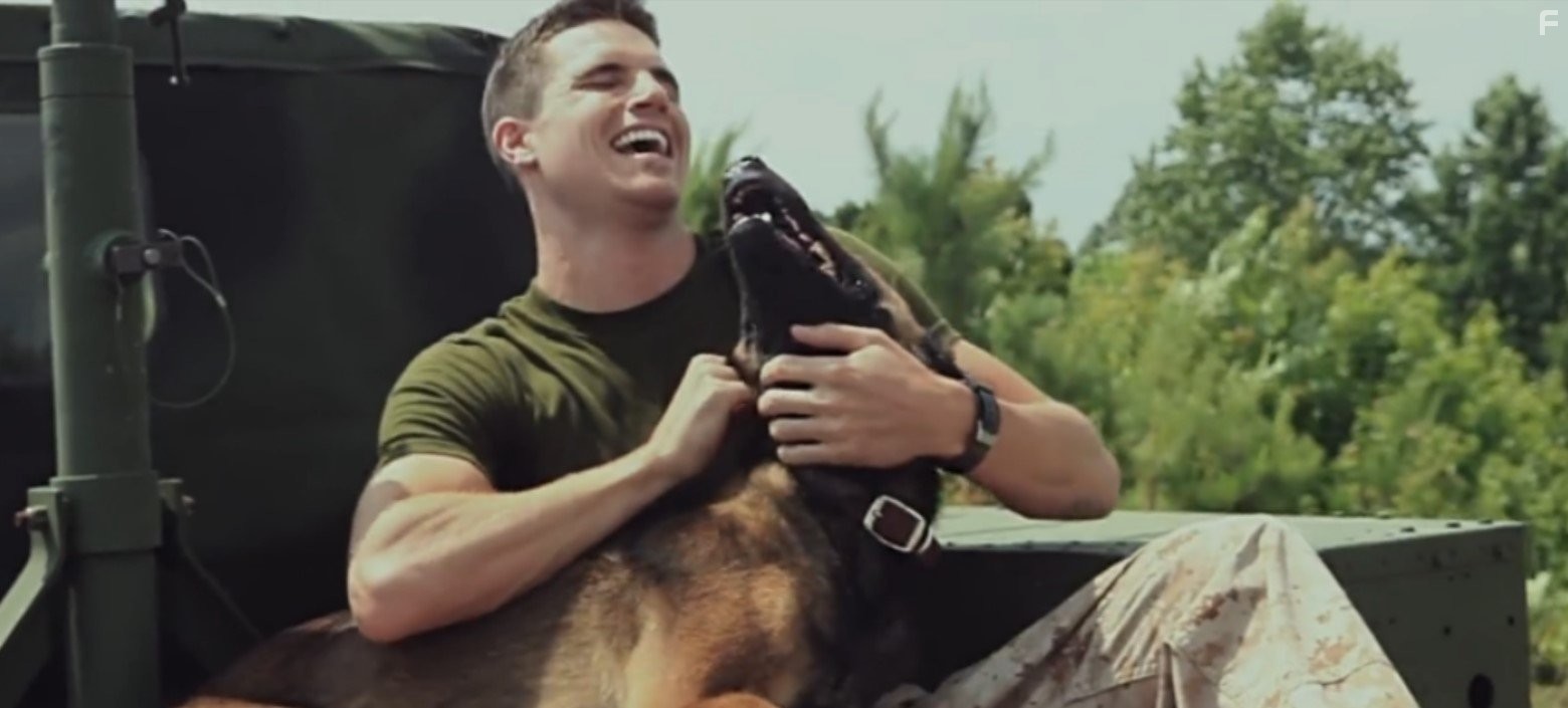 Robbie Amell and Carlos in Макс (2015)
