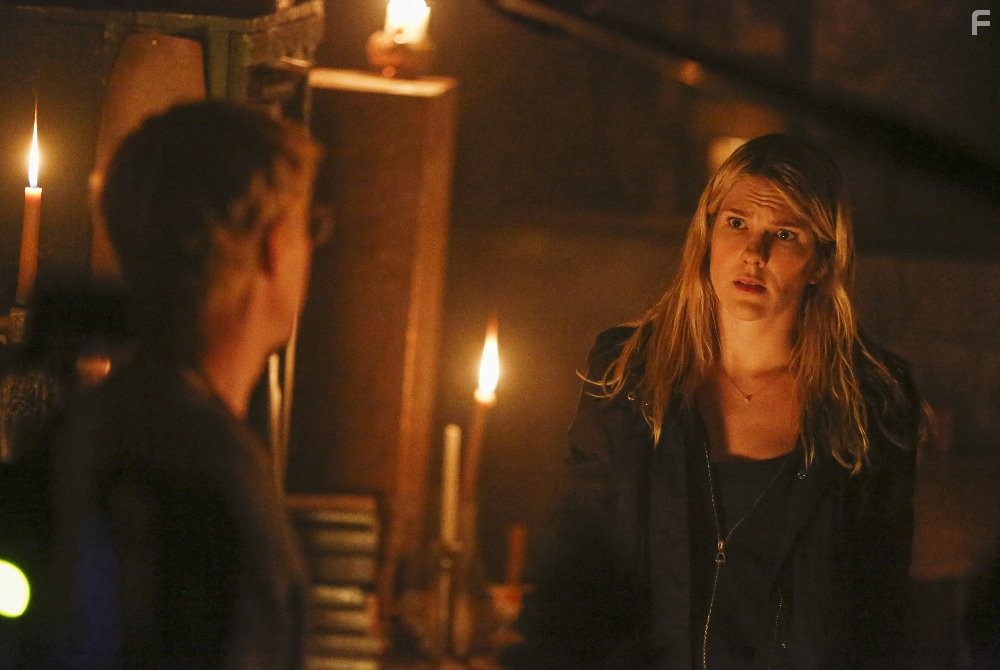 Lily Rabe in Шёпот (2015)