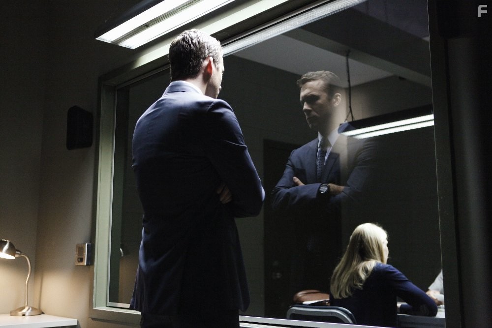 Lily Rabe and Barry Sloane in Шёпот (2015)