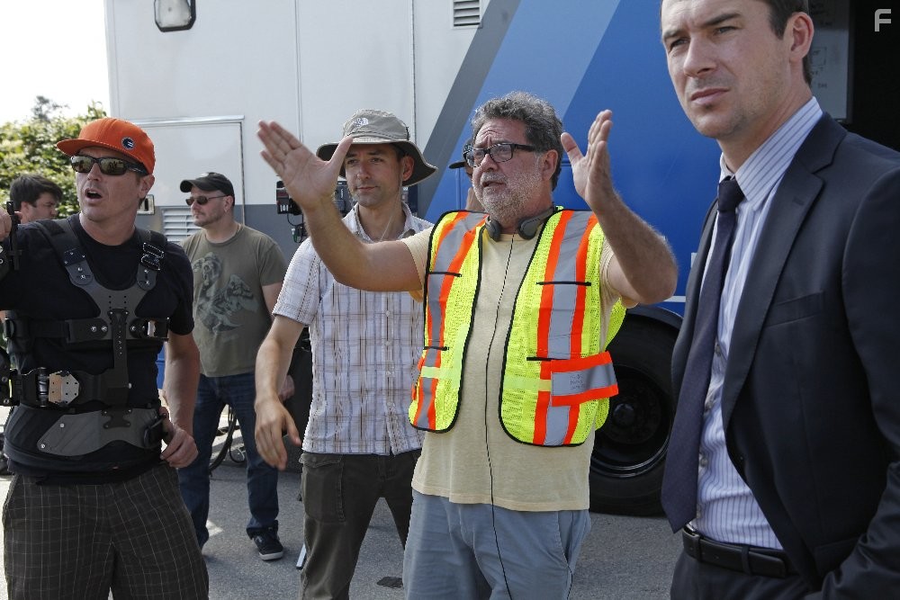 Barry Sloane in Шёпот (2015)