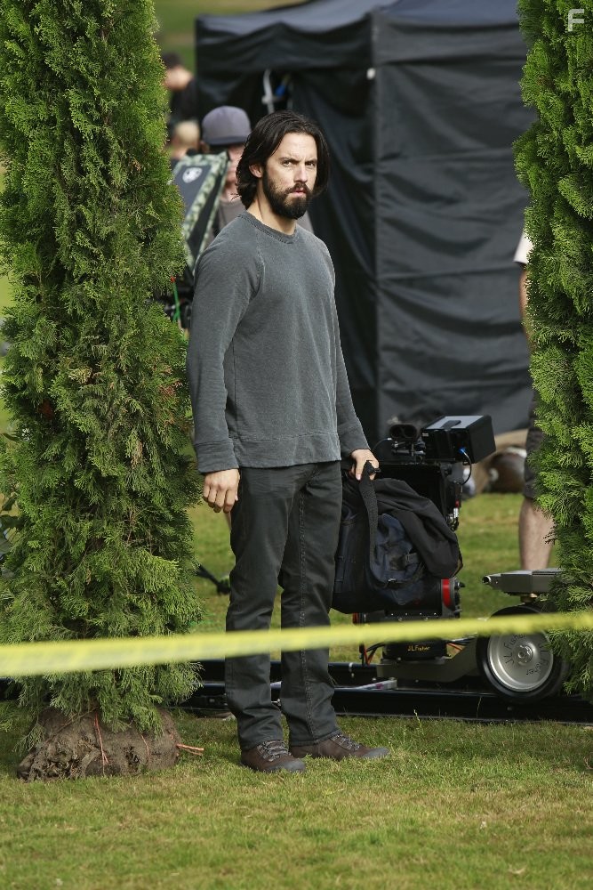 Milo Ventimiglia in Шёпот (2015)