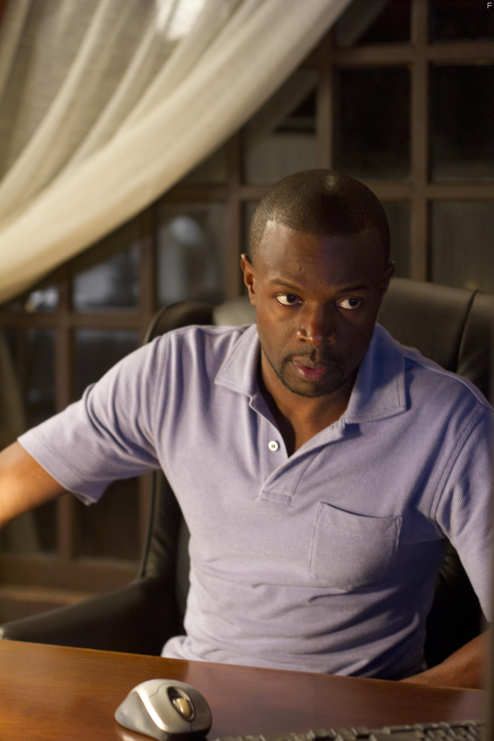 Sean Patrick Thomas in Глубоко во тьме (2014)