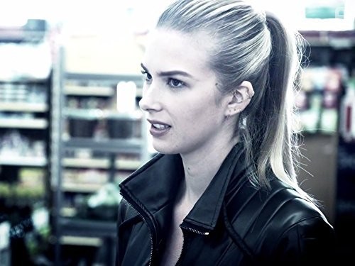 Сшиватели (2015)